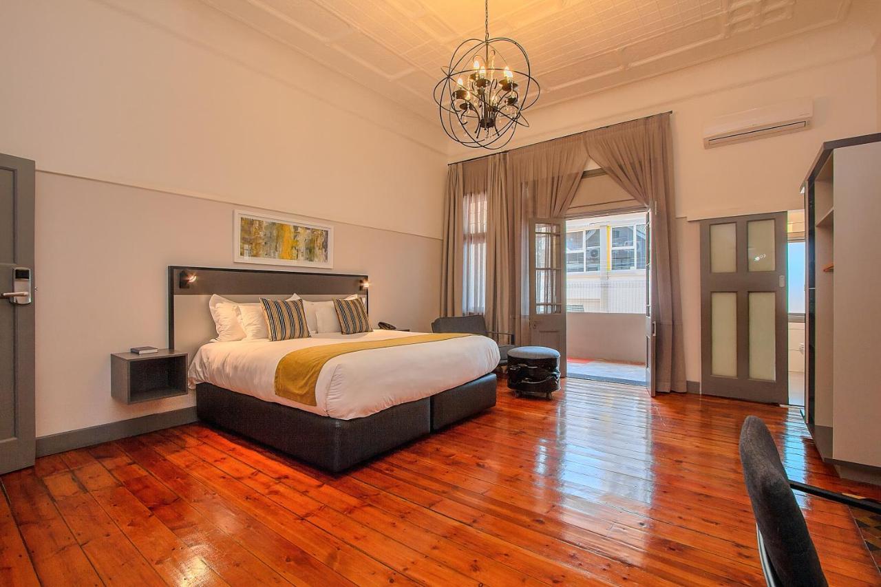 The Pretoria Hotel Bagian luar foto