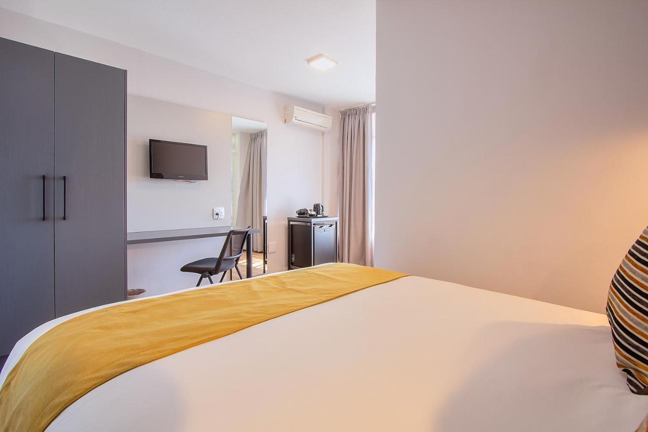 The Pretoria Hotel Bagian luar foto